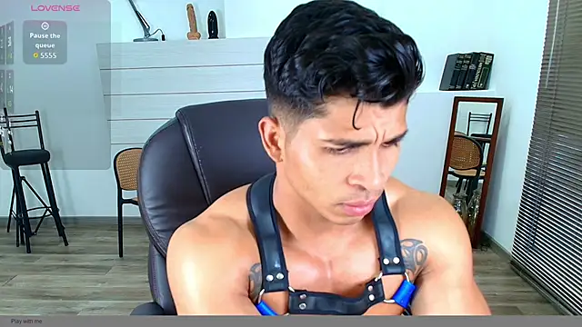 Apolotherock online show from 11/19/25, 07:58