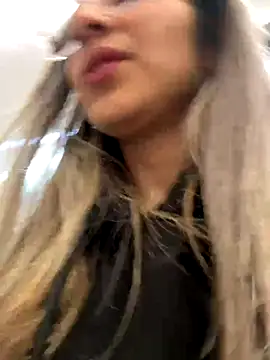 Snapshot of Isabella_Varella chatting on 10/18/25, 01:07 Isabella Varella online show from 10/18/25, 01:07