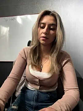 Isabella Varella online show from 01/08/26, 12:55