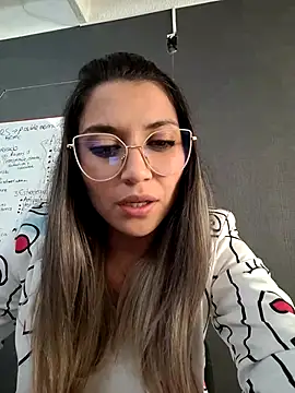 Snapshot of Isabella_Varella chatting on 03/05/25, 05:08 Isabella Varella online show from 03/05/25, 05:08