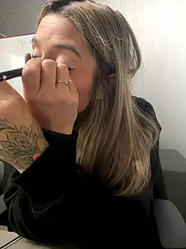 Isabella Varella online show from 01/09/26, 01:07