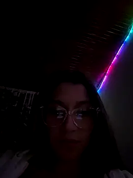 Isabella Varella online show from 11/29/25, 01:06