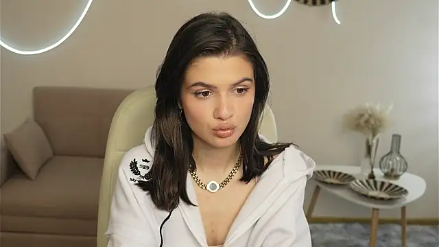 CathrynCovil online show from 03/21/25, 08:39