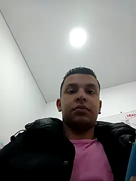 Snapshot of connor_steel2 chatting on 03/14/25, 07:23 connor steel2 online show from 03/14/25, 07:23