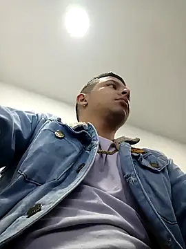 Snapshot of connor_steel2 chatting on 03/15/25, 10:00 connor steel2 online show from 03/15/25, 10:00