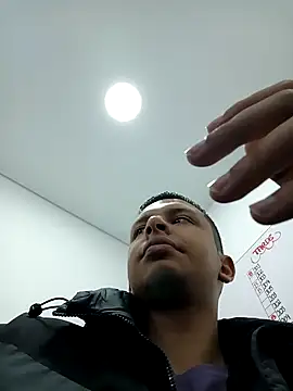 Snapshot of connor_steel2 chatting on 03/18/25, 12:06 connor steel2 online show from 03/18/25, 12:06