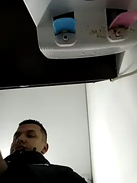 Snapshot of connor_steel2 chatting on 03/14/25, 12:18 connor steel2 online show from 03/14/25, 12:18