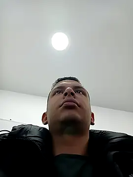 Snapshot of connor_steel2 chatting on 03/13/25, 04:01 connor steel2 online show from 03/13/25, 04:01