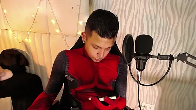 Snapshot of connor_steel2 chatting on 03/16/25, 04:20 connor steel2 online show from 03/16/25, 04:20