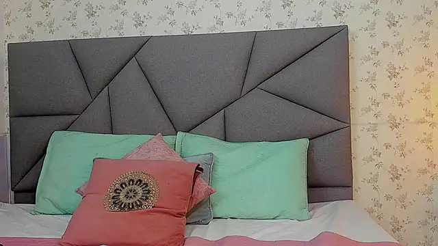 Liz ortega30 online show from 11/02/25, 07:08