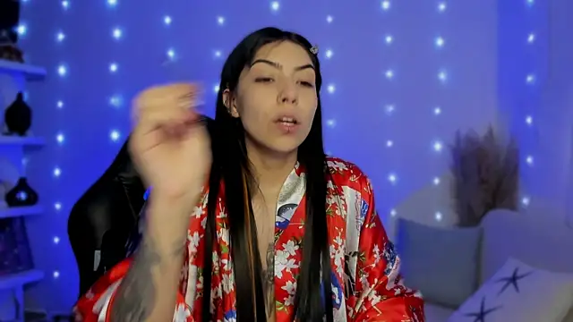 Saraa Desiree online show from 12/03/25, 09:25