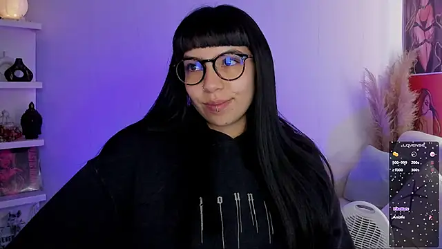 Snapshot of Saraa_Desiree chatting on 09/23/25, 12:34 Saraa Desiree online show from 09/23/25, 12:34