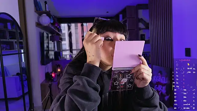 Saraa Desiree online show from 04/15/26, 01:48