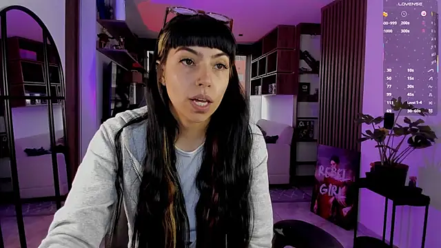 Saraa Desiree online show from 02/16/26, 07:34