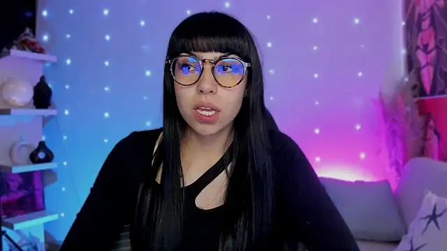 Snapshot of Saraa_Desiree chatting on 10/23/25, 07:23 Saraa Desiree online show from 10/23/25, 07:23