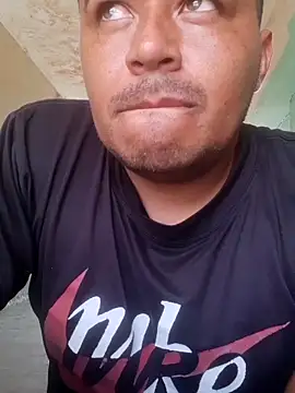 Snapshot of candy_-_king chatting on 03/11/25, 07:14 candy - king online show from 03/11/25, 07:14