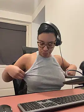 Melia Rayne online show from 02/25/26, 10:48