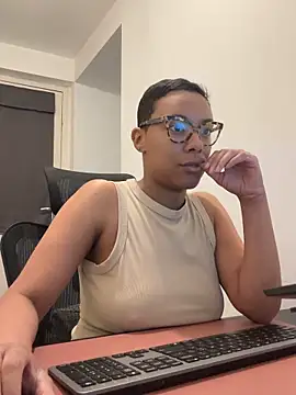 Melia Rayne online show from 04/02/26, 10:22