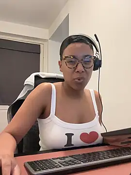 Melia Rayne online show from 03/23/26, 10:15