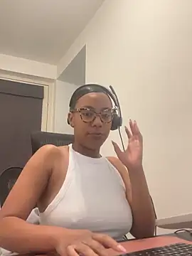 Melia Rayne online show from 05/07/26, 09:45