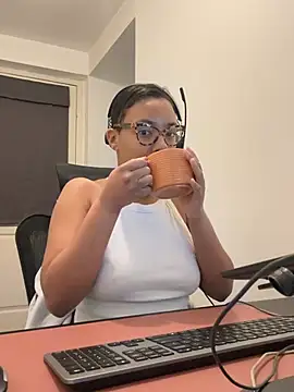 Melia Rayne online show from 03/12/26, 10:41