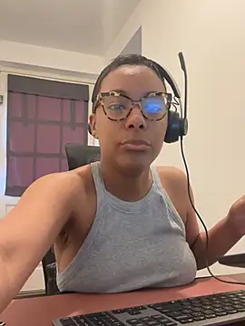 Melia Rayne online show from 04/08/26, 09:33