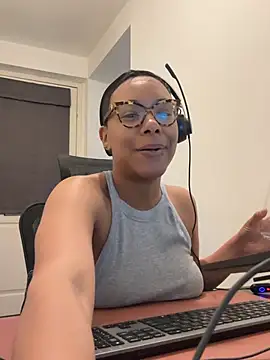 Melia Rayne online show from 03/25/26, 10:14