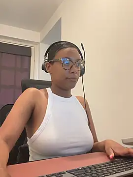 Melia Rayne online show from 05/26/26, 09:40
