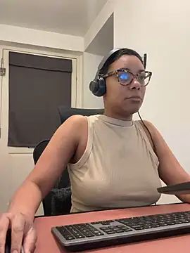 Melia Rayne online show from 02/17/26, 10:45