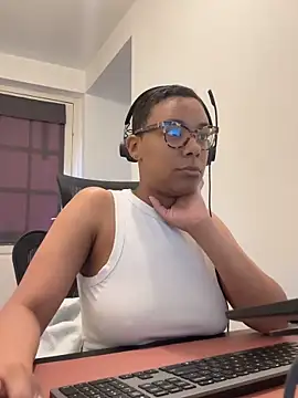 Melia Rayne online show from 03/30/26, 09:33