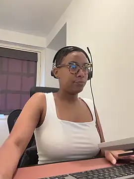 Melia Rayne online show from 05/12/26, 09:48