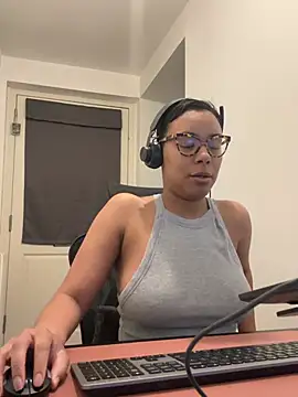 Melia Rayne online show from 02/16/26, 11:09