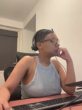 Melia Rayne online show from 03/27/26, 10:49