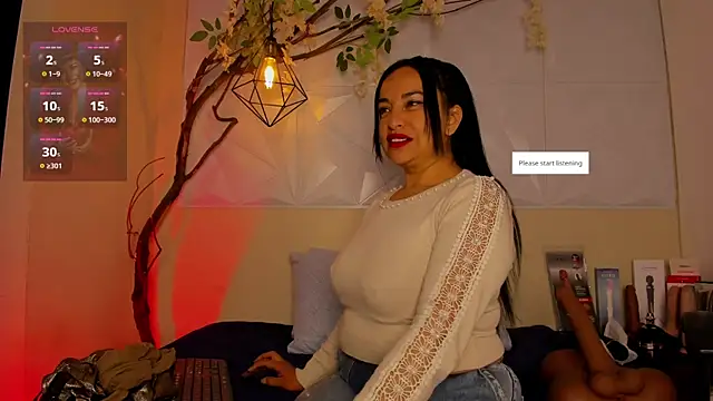 Chanel milff  online show from 04/07/26, 12:29