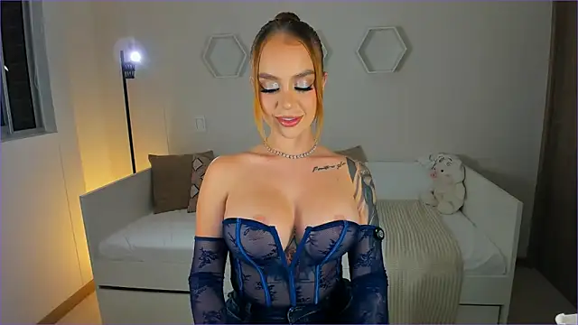 ValentinaMilann online show from 03/12/26, 01:33