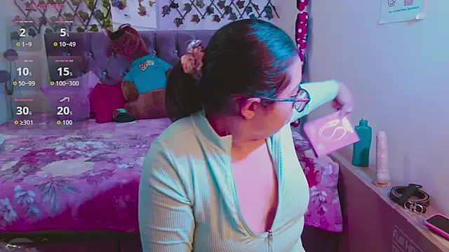 Anny  cute online show from 10/22/25, 08:19