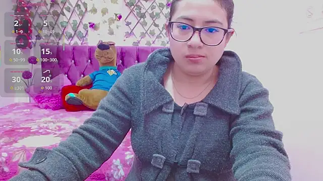 Snapshot of Anny__cute chatting on 09/20/25, 12:10 Anny cute online show from 09/20/25, 12:10
