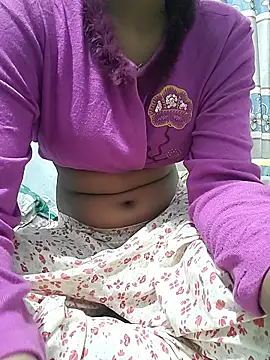 sexy-trisha1 online show from 01/17/26, 01:47