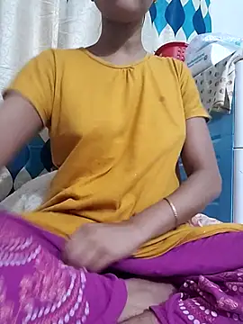 sexy-trisha1 online show from 12/03/25, 07:02