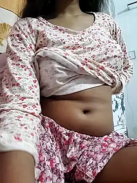 sexy-trisha1 online show from 11/30/25, 06:41