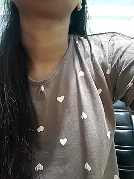 sexy-trisha1 online show from 02/24/26, 05:47