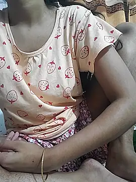 sexy-trisha1 online show from 11/01/25, 02:00