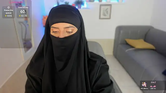 Snapshot of salma_arabicc chatting on 12/23/25, 04:23 salma arabicc online show from 12/23/25, 04:23