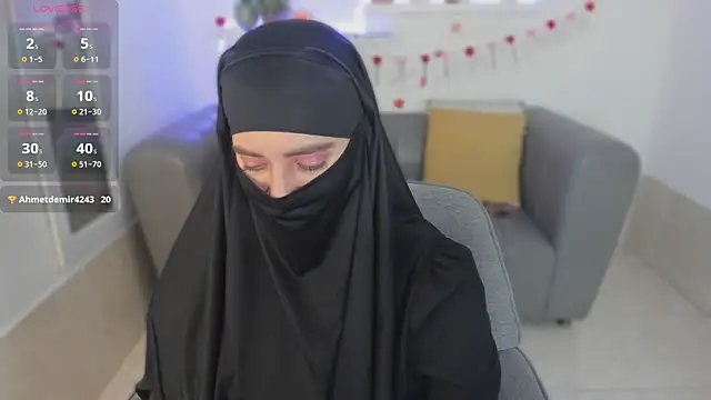 Snapshot of salma_arabicc chatting on 09/27/25, 04:29 salma arabicc online show from 09/27/25, 04:29