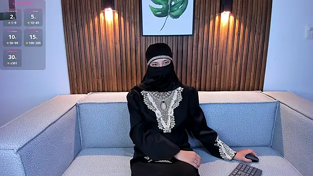 Snapshot of salma_arabicc chatting on 03/07/25, 04:13 salma arabicc online show from 03/07/25, 04:13