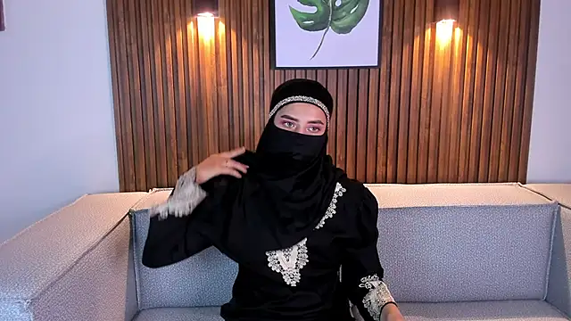Snapshot of salma_arabicc chatting on 03/09/25, 04:49 salma arabicc online show from 03/09/25, 04:49