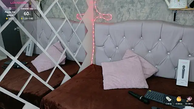 Devil AliceXo online show from 10/30/25, 08:50