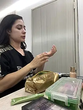 isabella winkler online show from 03/07/26, 10:43