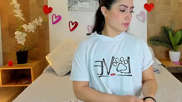 isabella winkler online show from 02/23/26, 01:23