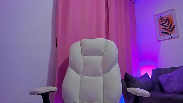 gaaby foxx online show from 12/05/25, 01:43